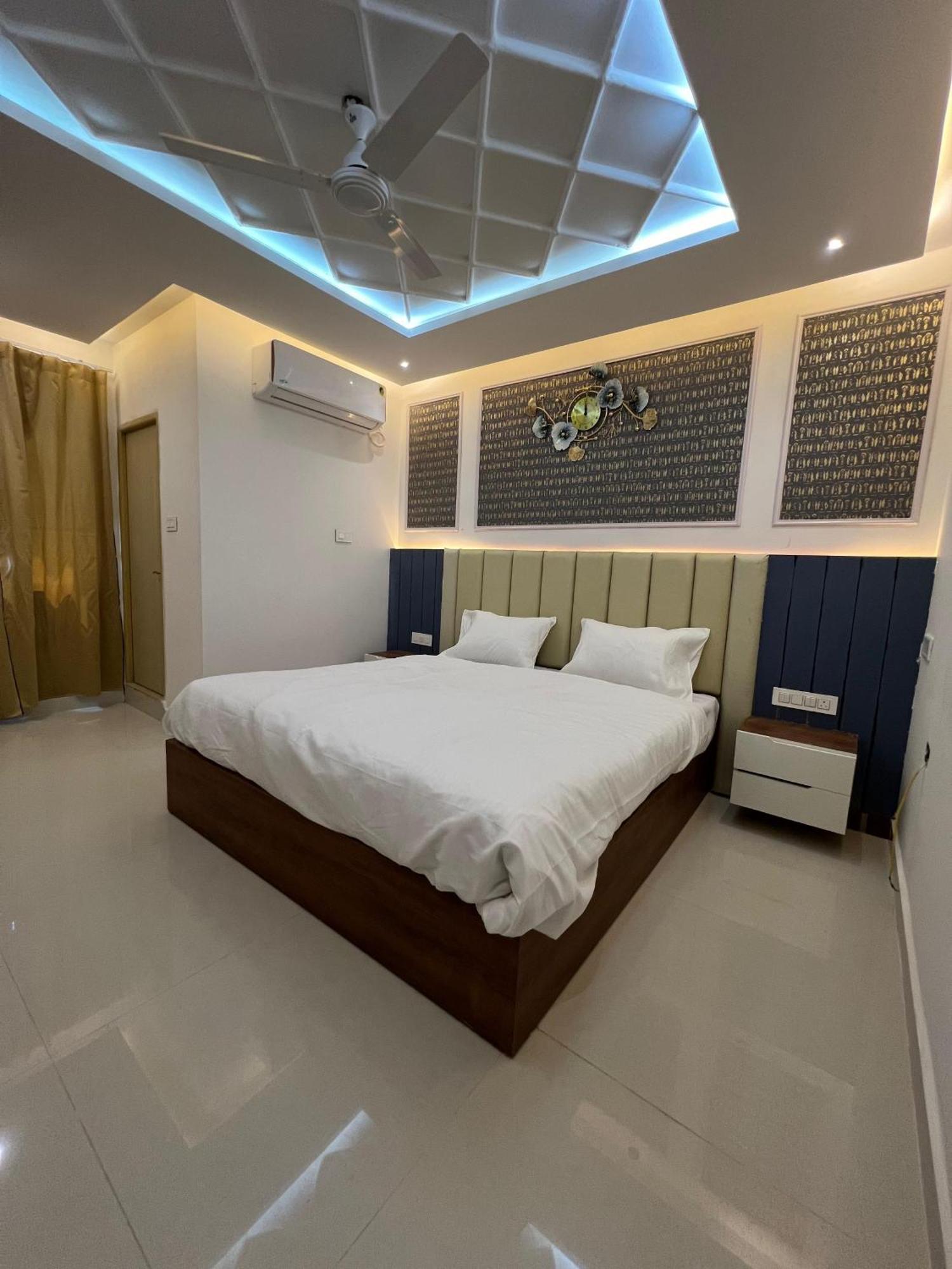 Snr Venus Hotels Tirupati Exterior foto